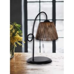 σε μαύρη απόχρωση με bamboo καπέλο σε καρυδί απόχρωση.<br  width=