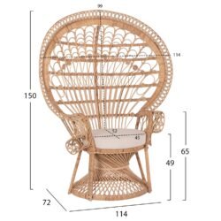 Η πολυθρόνα από RATTAN ROYAL PEACOCK είναι εντυπωσιακή και σίγουρα θα αφήσει το στίγμα της σε όποιο σαλόνι ή επαγγελματικό χώρο κι αν τοποθετηθεί. Το κάθισμά της είναι στρογγυλό και στηρίζεται σε μια εντυπωσιακή «πλεκτή» κυλινδρική βάση πάνω στην οποία υπάρχει το λευκό αναπαυτικό μαξιλάρι. Αλλά ακόμα πιο εντυπωσιακή είναι η κατασκευή των μπράτσων και της πλάτης. Το Rattan πλέκεται αριστοτεχνικά δημιουργώντας πανέμορφα σχέδια και οι διαστάσεις της πολυθρόνας τονίζουν ακόμα περισσότερο την τέχνη που υπάρχει στην κατασκευή της! <br  width=